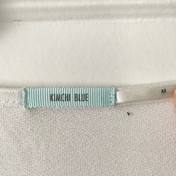 Kimchi Blue Urban Outfitters Tie Front White Blouse size Medium - Picture 2 of 3